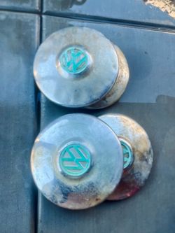 1967 VW HUBCAPS