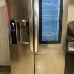 Lg Refrigerator *read Description *