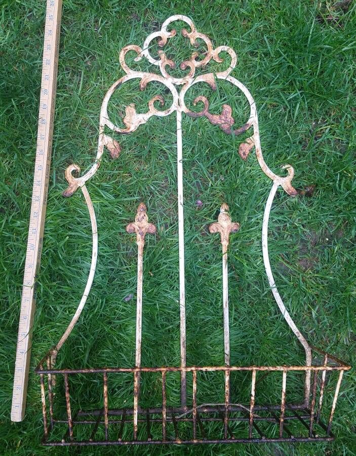 Metal Yard Decorations, Planter, Shepherd Hook