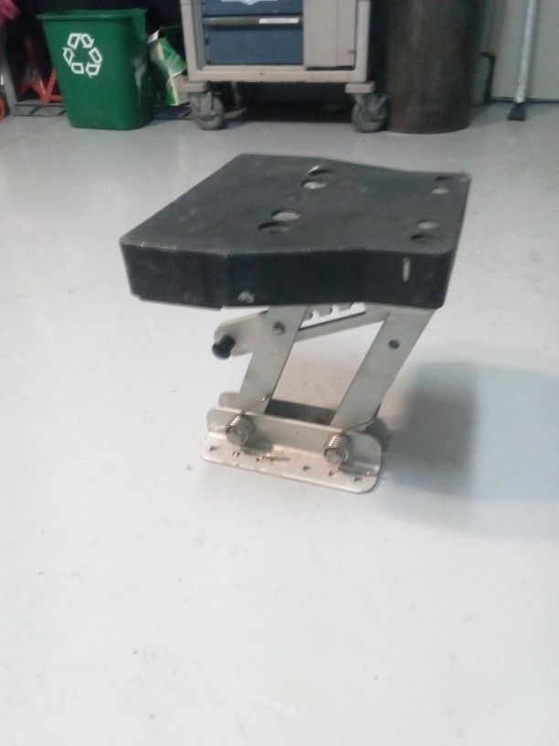 Mount For An Outboard Motor