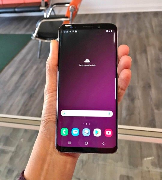 Samsung Galaxy S9, Factory Unlocked, Excellent Condition. Like New
