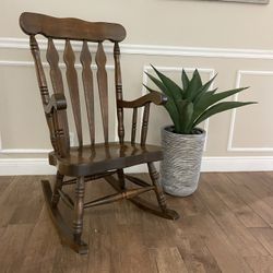 Wooden Rocking Chair