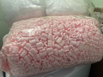 Big bag of Bubble wrap & pink mailing