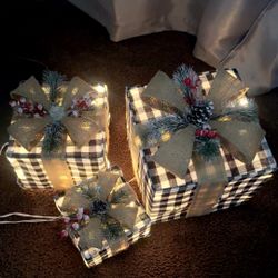 Three Light Up Gifts For Under Your Tree Bought At Kirkland’s In Excellent Condition
