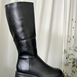 WOMENS CLOTHES AND WOMENS SHOES