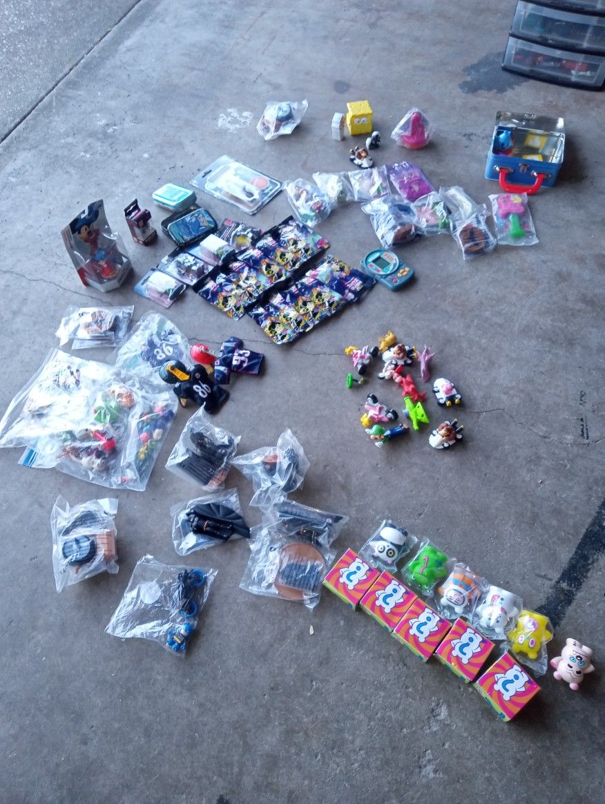 Tons Of Collectible Lots Toys Burger King Batman Star Wars