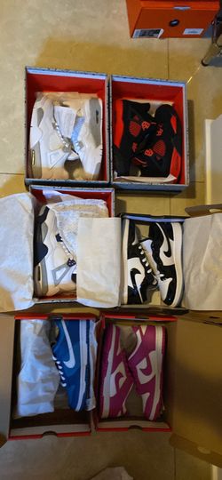 Jordan 4,1 And Nike Dunk Low Size 5.5 Boys Or 7 Women’s 