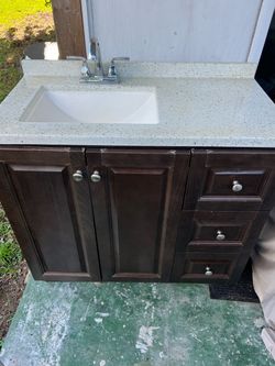 Bathroom vanity 36”