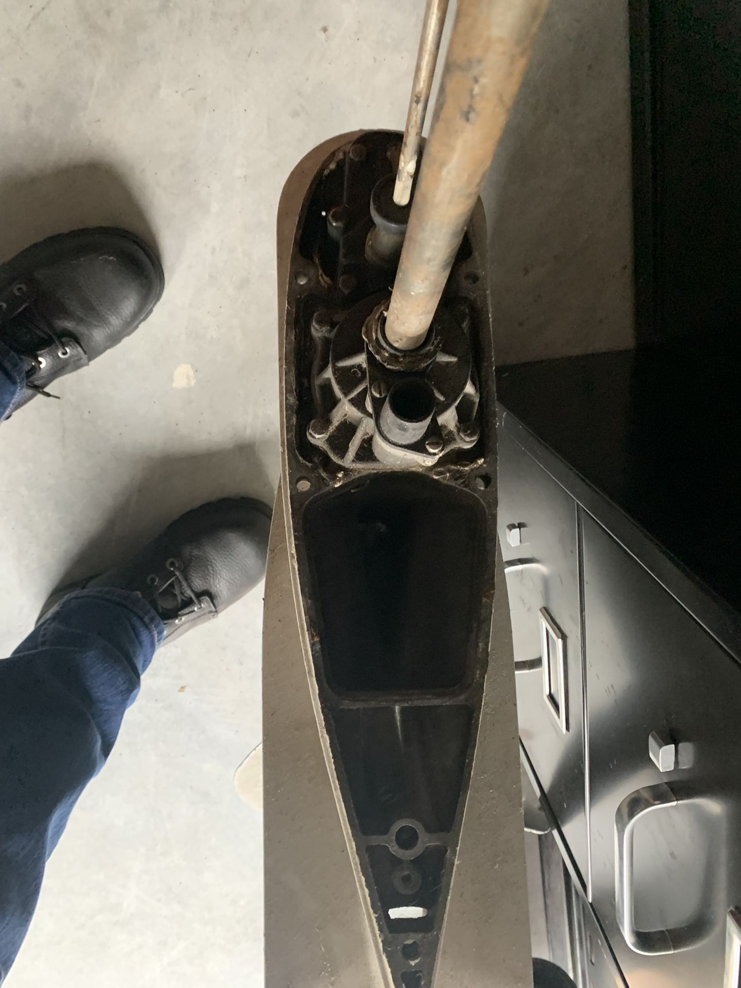1998 Johnson 115 Lower Unit