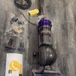 New Dyson Cinetic Big Ball Animal Upright Vacuum Purple/Iron  aspiradora  Brand new no box