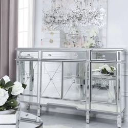 Silver Mirrored Side Table/Buffet Table 