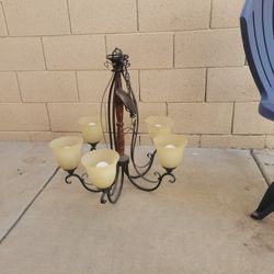 Living Room Lighting Features