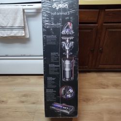 Dyson Vacuum  Cordless