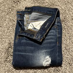 Aeropostale Jean leggings Distressed look Size 2 Short