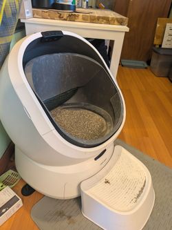 Automatic cat litter box. Petlibro