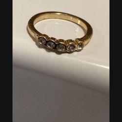 Costume Gold And Five Diamond Ring Size 7