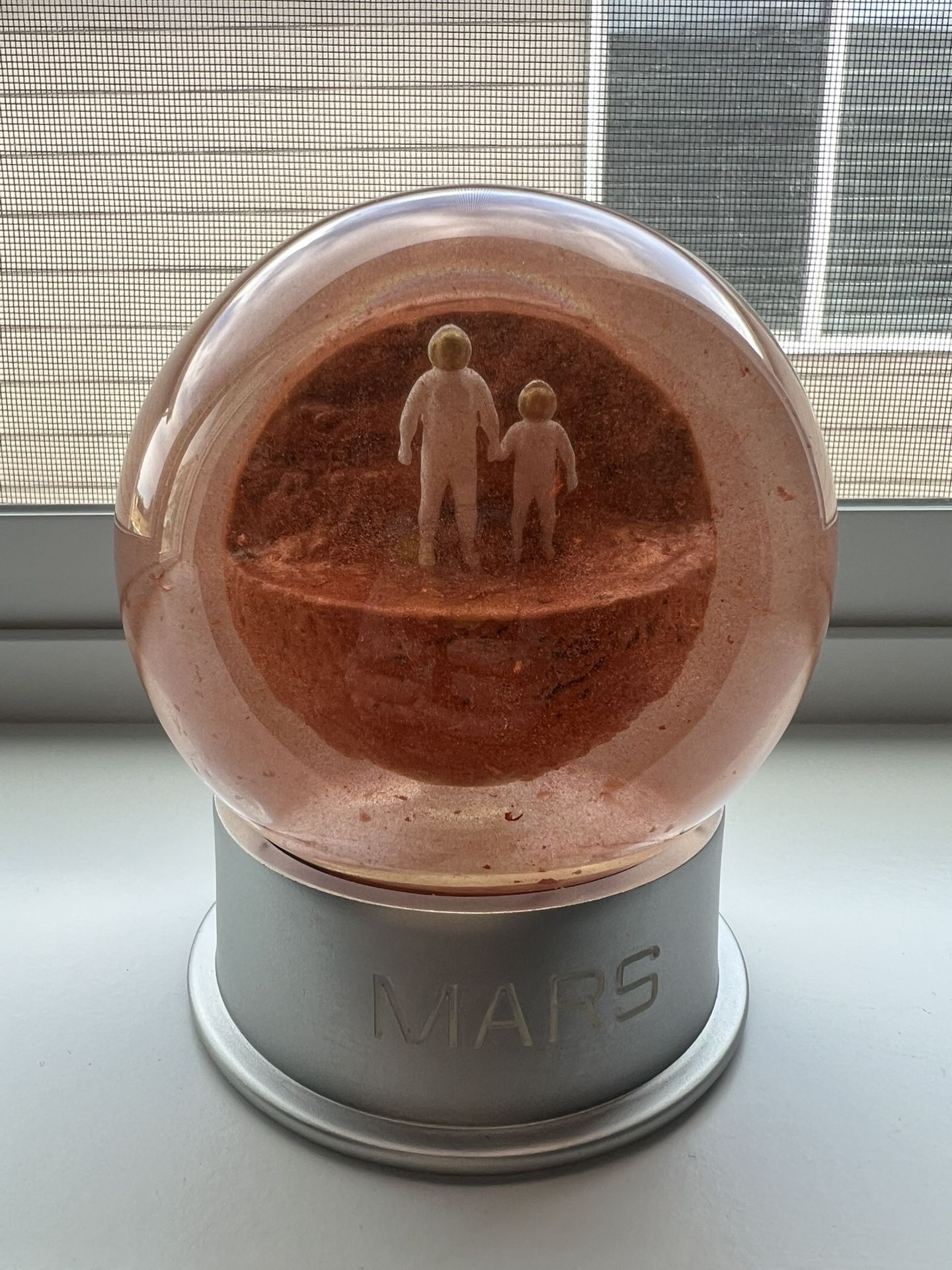 Snow Globe Mars Space Astronaut 🧑🚀 Red Planet
