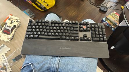 SteelSeries Apex Pro Keyboard