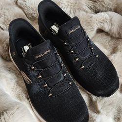 Skechers New Size 8