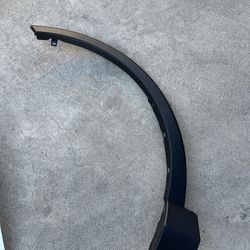 New 2016-2018 Toyota Rav4 Fender Trim Molding Front Left Textured Black capa