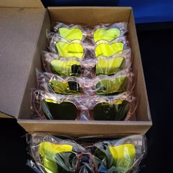 6 Pairs Of Pink & Gold Heart Shaped Sun Glasses
