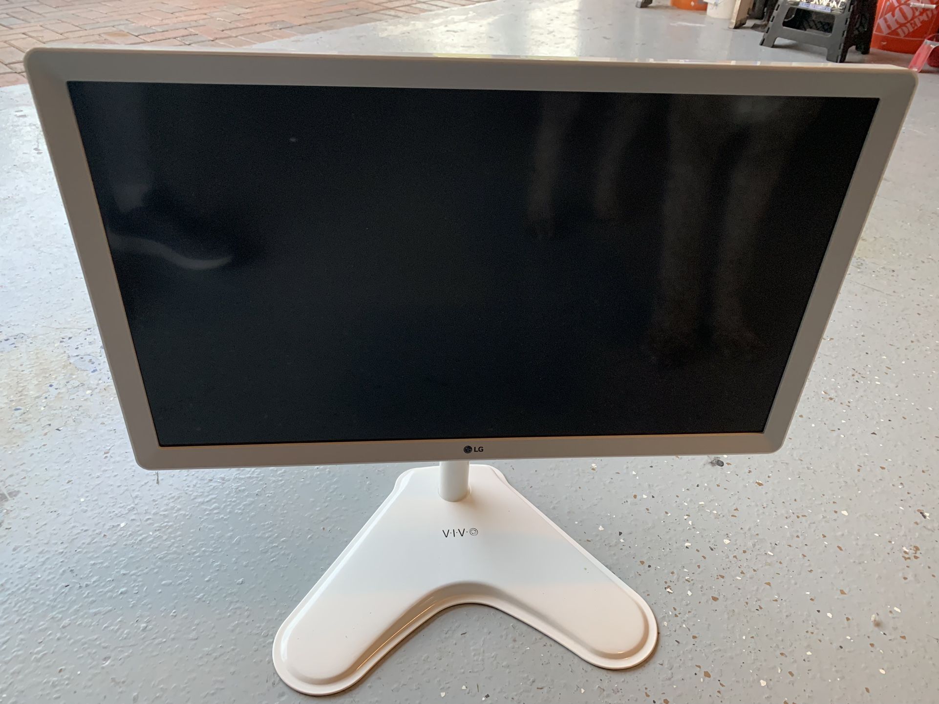 Tv / Monitor