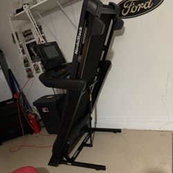 Nordic track Treadmill 