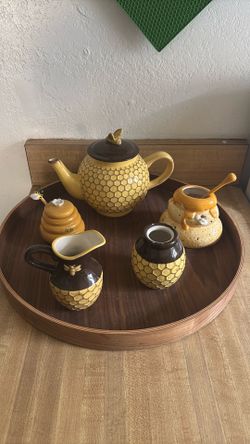 Honey Bee Tea Set