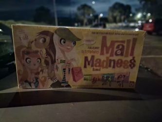 Mall madness vintage electroic board game nib (new in box)