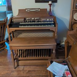 Hammond Organ