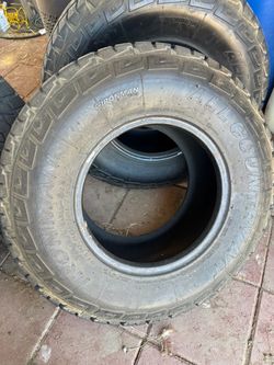 (Iron man tires) 31x10.50R15