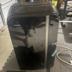 Toshiba Portable AC Machine 