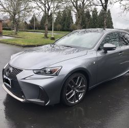 2019 Lexus IS