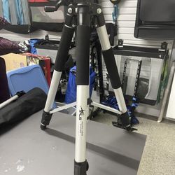 PLS ELEVATING TRIPOD with GoPro attachment and carrying bag