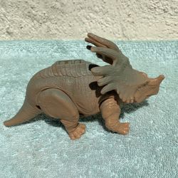Emma 2000 Disney’s Dinosaur McDonald’s Styracosaurus Action Figure