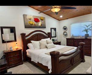 8 piece bedroom set $500