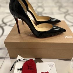 Christian Louboutin Pumps
