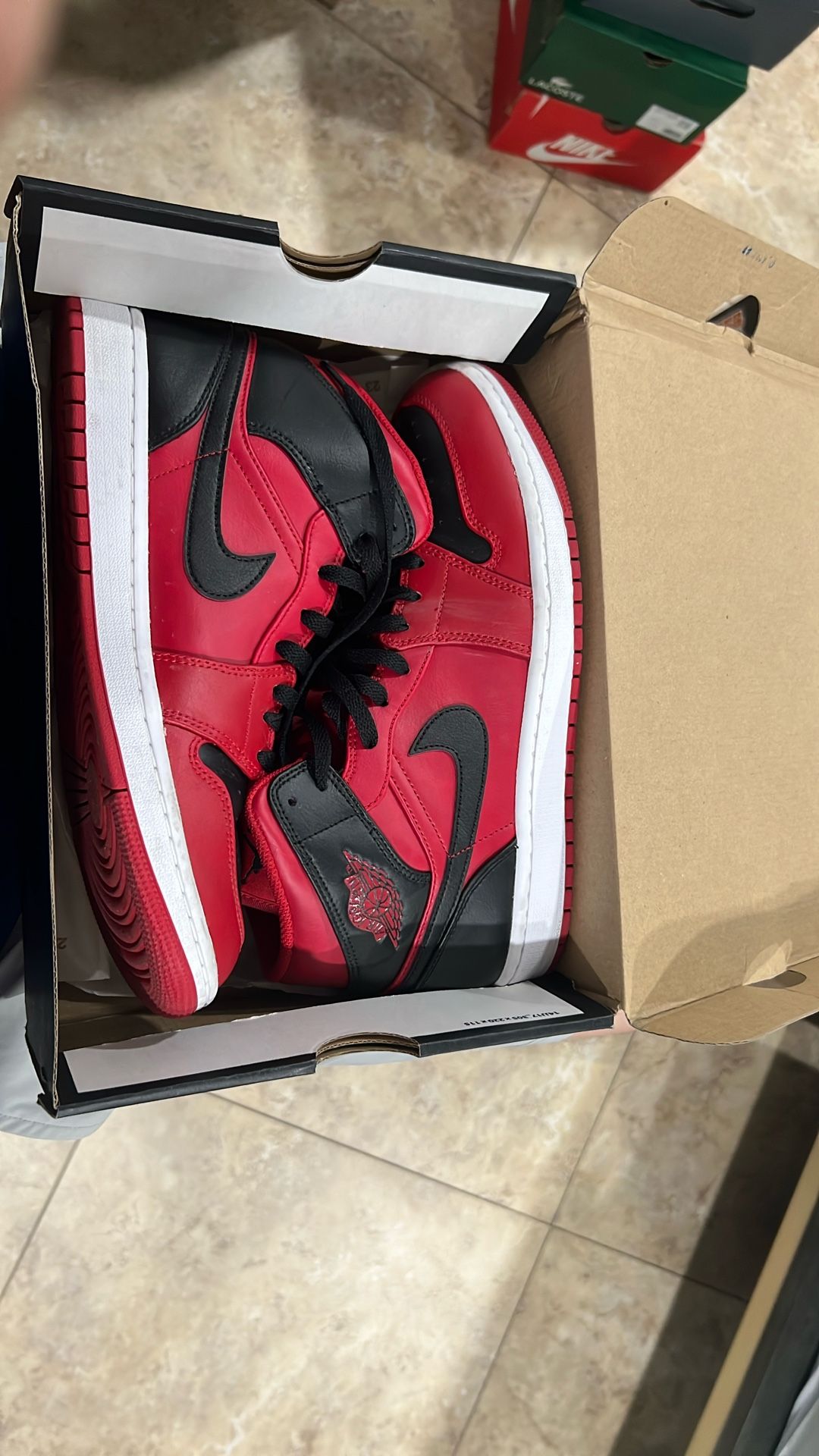 Air Jordan Mid Size 9 