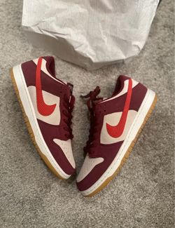 Nike Dunk Low SB “skate Like A Girl” Size 11M