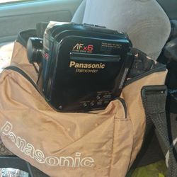 Panasonic Palmcorder AFx6 VHS-C Camcorder