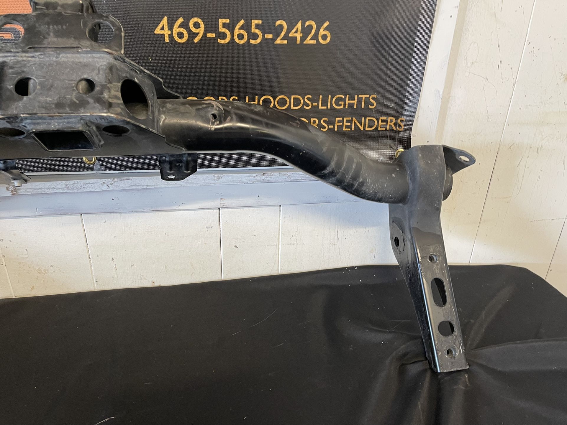 Draw-Tite 2" Tube Rear Receiver Hitch for 19-20 Silverado - Sierra 1(contact info removed)6
