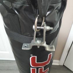 Boxing Bag ( Like New )