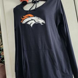 Ladies Denver Broncos Hoodie Size Medium