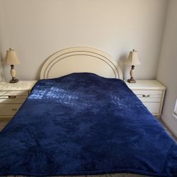 Bedroom Set For Sale