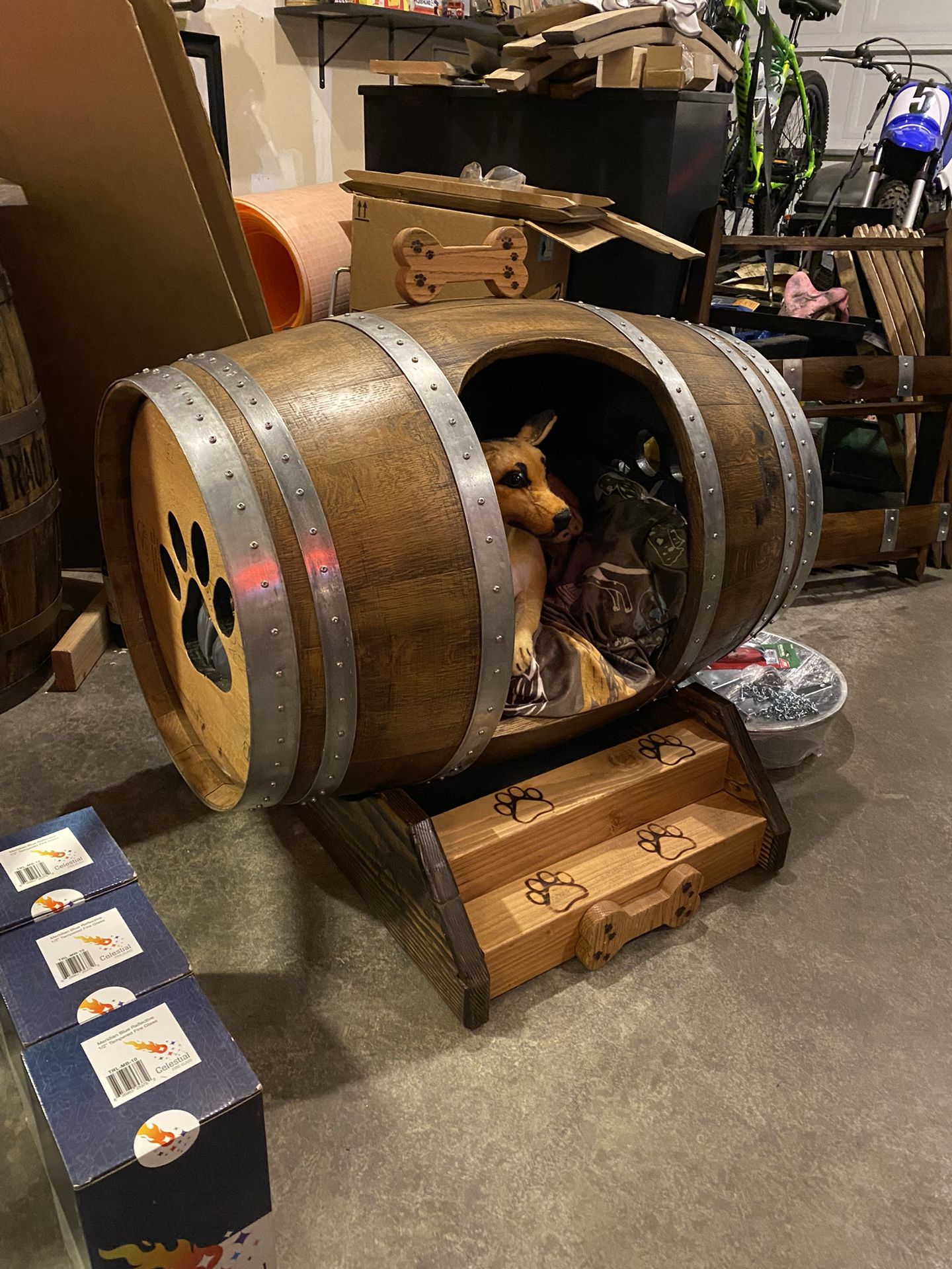Chateau Ste Michelle Wine Barrel Dog House