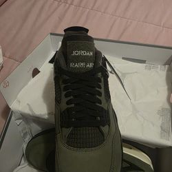 Air Jordan Retro 4 Undefeated 