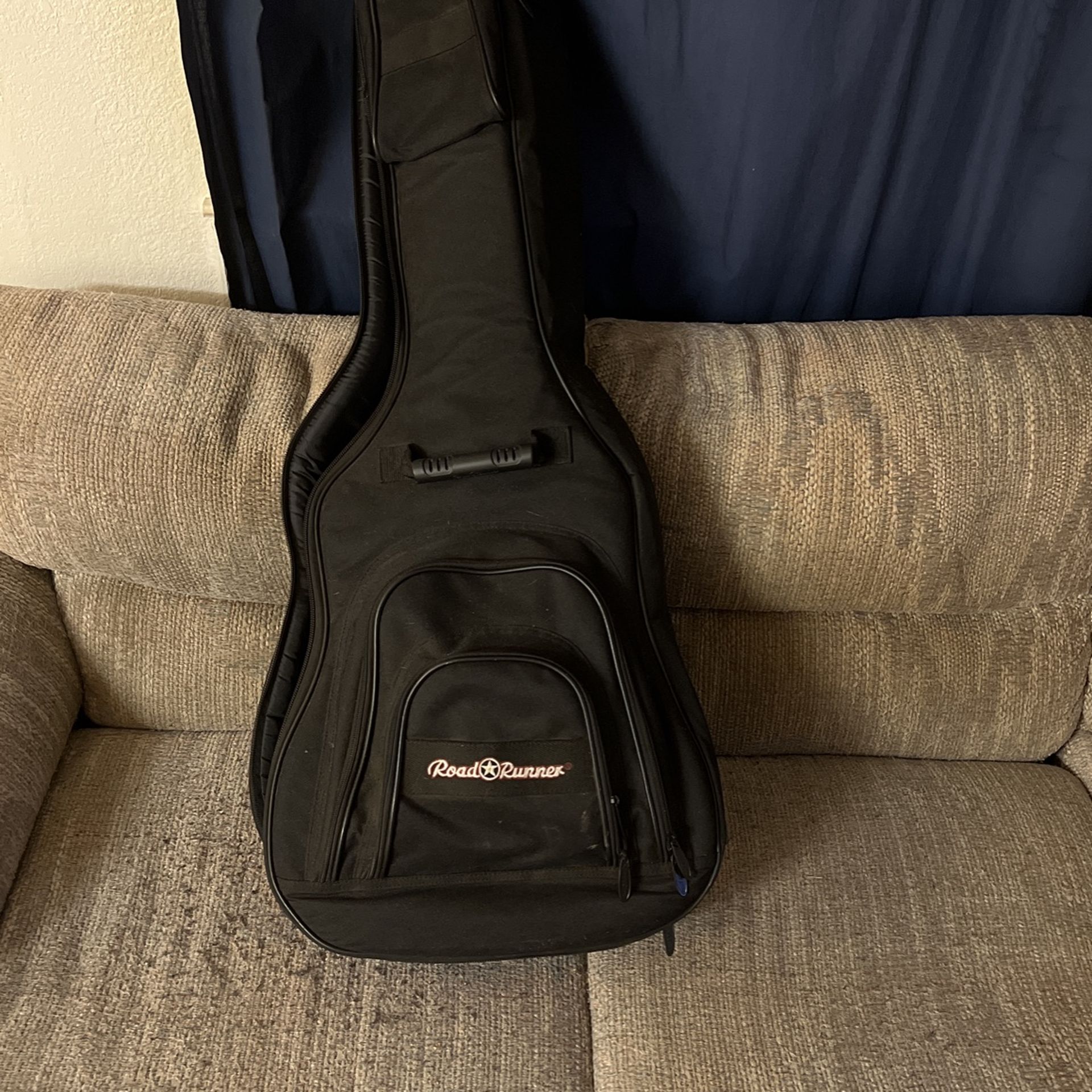 Road Runner Guitar Case