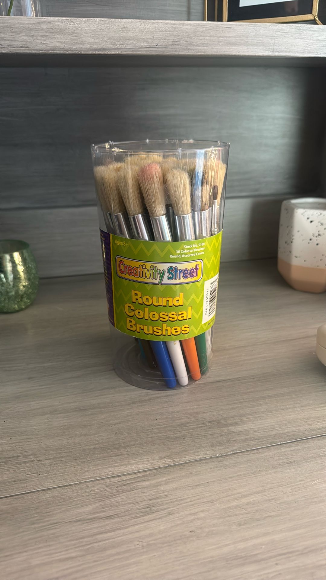Round Colossal Paint Brushes 