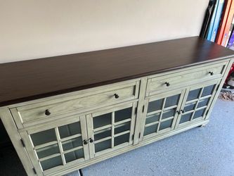 TV entertainment cabinet / Buffet with Glass Door Cabinets