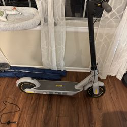 Ninebot electric scooter g30 LP